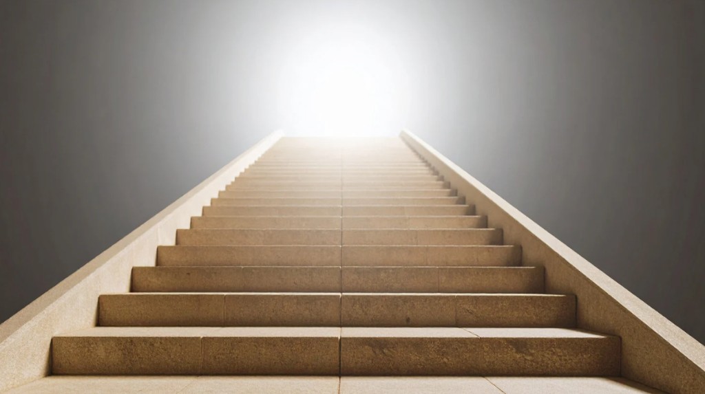 Kőlépcső a fény felé — metafora: a fejlődés nyitott, nincs lezárt végpont