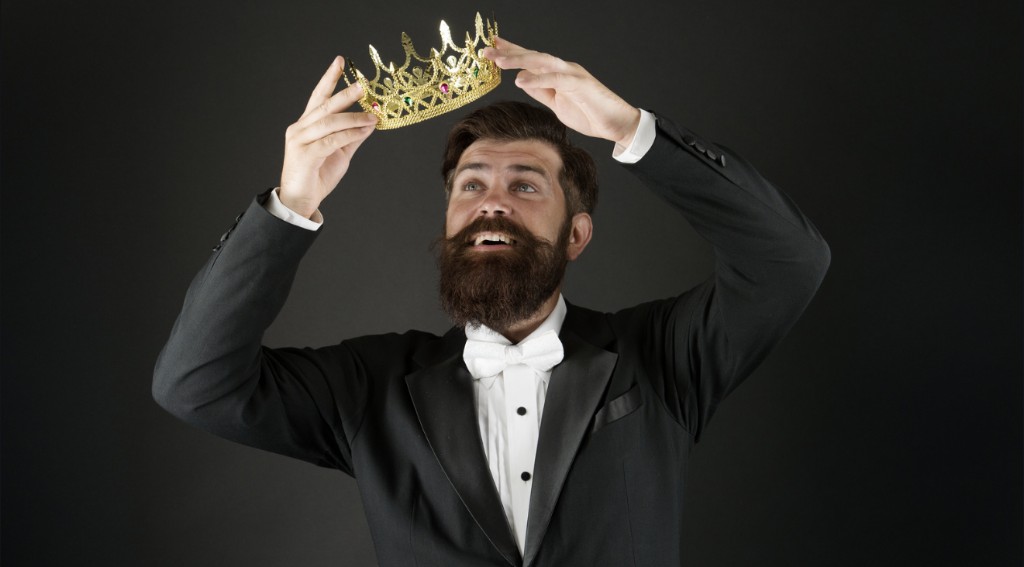 Korona és önkiemelés — grandiozitás, felelősség tagadása